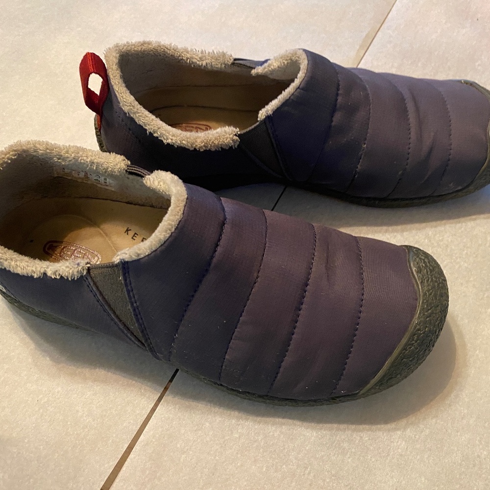 KEEN Howser Slip On. Womens size 8.5